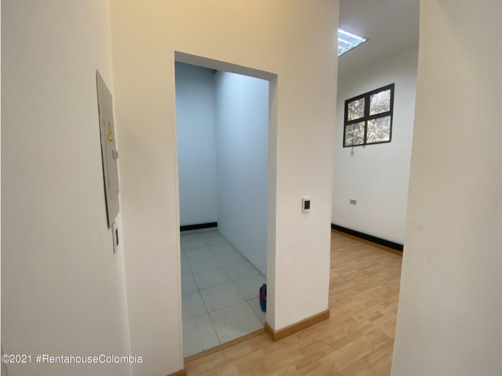 Local Comercial en Bogota (Bogota D.C.) RAH CO: 25-1306 - 6
