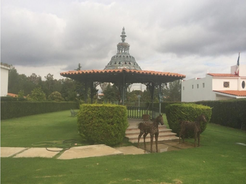 Residencia en San Gil, 8 Recamaras, 11 Baños, Alberca, Junto al Campo de Golf - 2