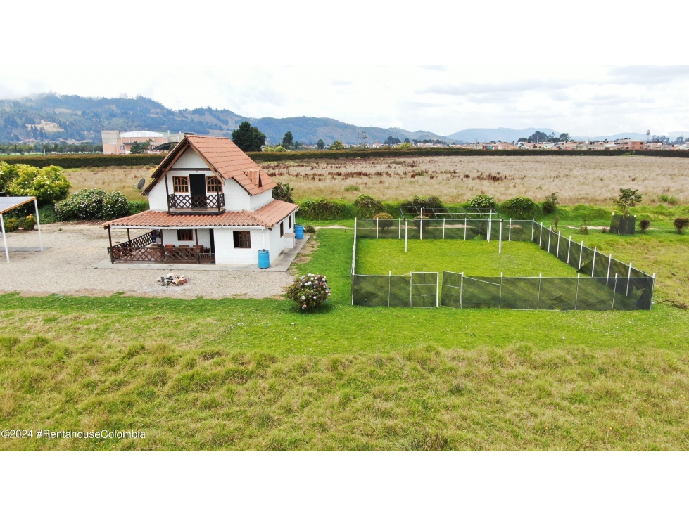 Lote en Bojaca (Cundinamarca) RAH CO: 25-150 - 6