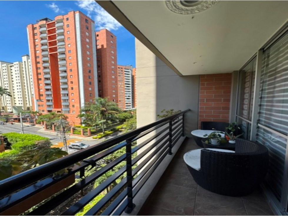 Apartamento En Venta Loma De Los Bernal Medellín — foto 2