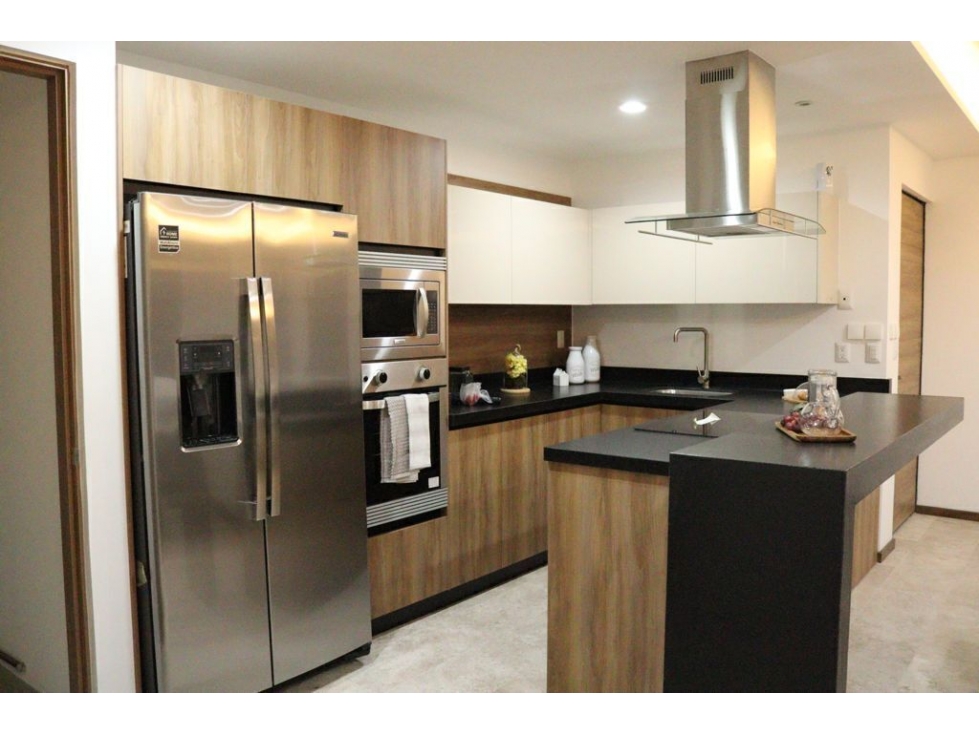 Hermoso Departamento en Real del Bosque, 2 Recamaras, 2.5 Baños, Estudio, Lujo - 4