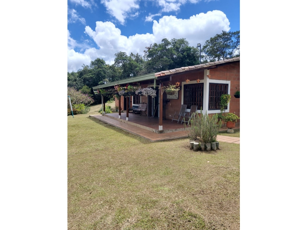 Finca en Santa Elena, parque Arví, a solo unos pasos del metrocable - 1
