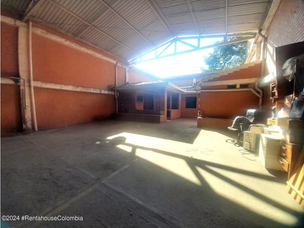 Bodega en Yumbo (Valle Del Cauca) RAH CO: 26-909 - 2