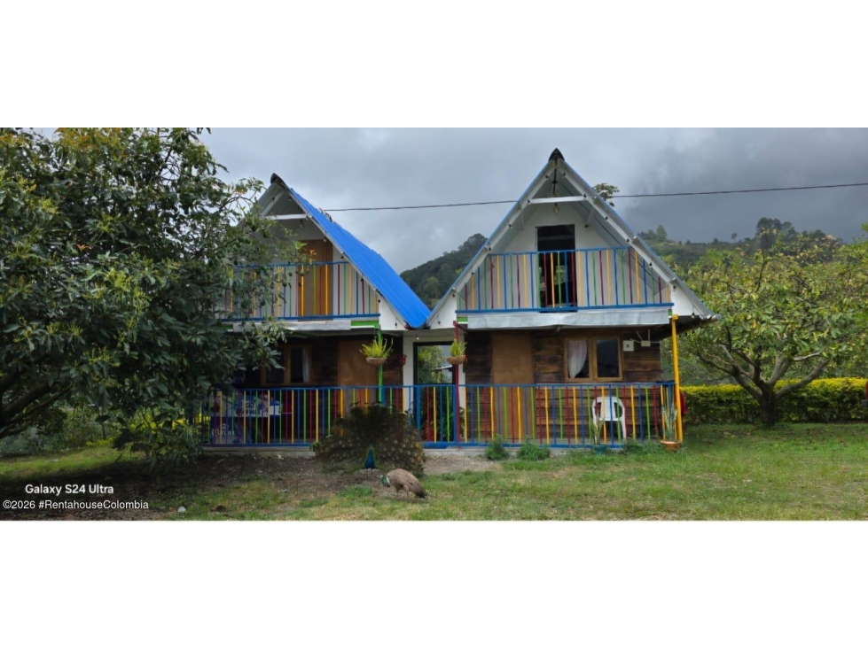 Hotel en Villahermosa (Tolima) RAH CO: 26-992 - 4