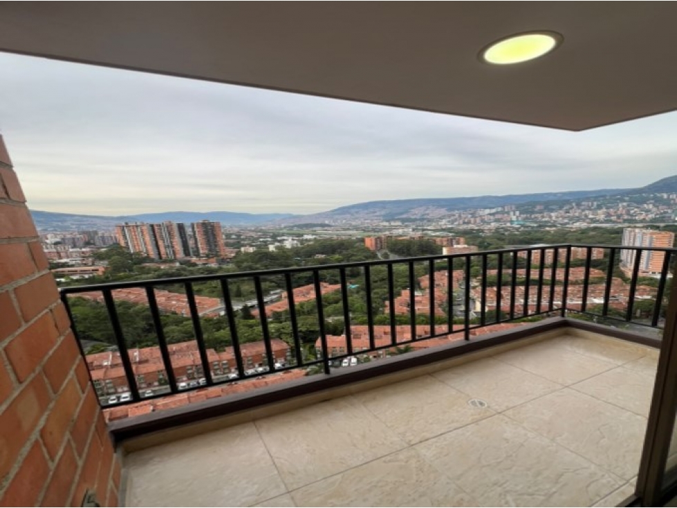 Apartamento En Venta Rodeo Alto Medellín