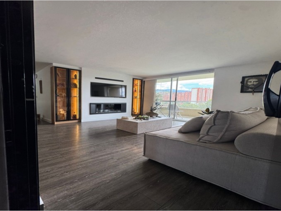 Apartamento en Venta En Loma De Los Bernal — foto 2