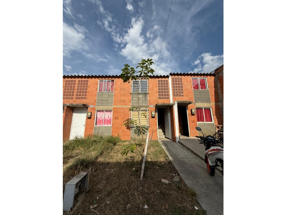 VENDO CASA EN PAISAJE DE LAS FLORES JAMUNDI (I.K) CW:10396054