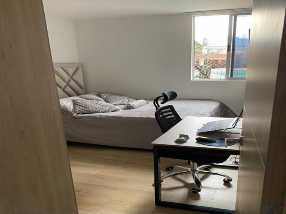 Apartamento en Venta en Los Colores en Medellín — foto 3