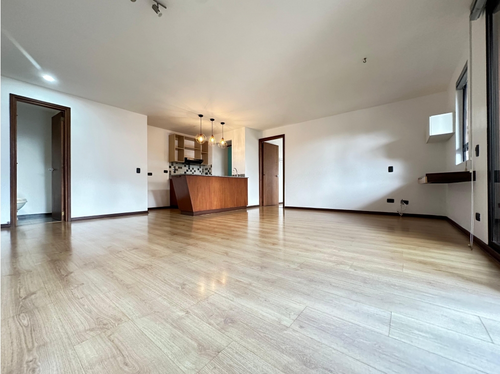 Apartamento En Arriendo Poblado Medellín — foto 2