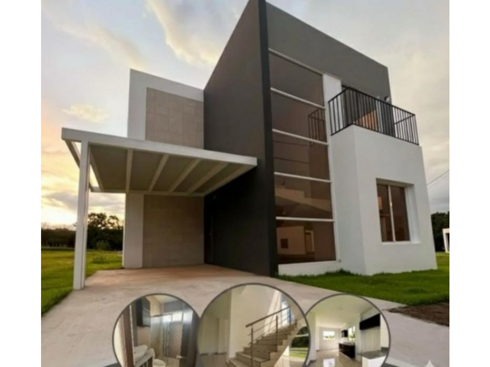 Hermosa Casa de Dos Niveles en Venta en Santiago, El Espino - 1