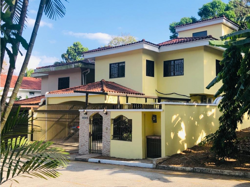Viva en Ancon / Entorno Exclusivo y Natural (B/.420,000 Negociable) - 1