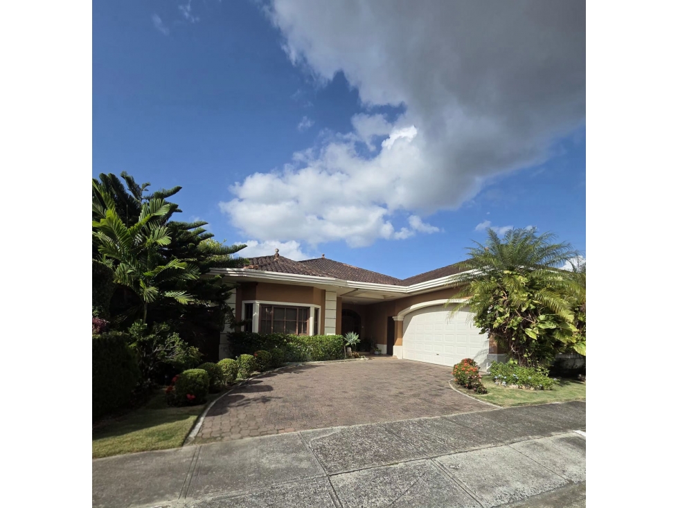 Venta: Casa unifamiliar de lujo en Sunset Coast, Costa Sur - 1