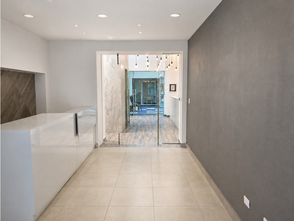 Oficina en Alquiler en YOO Panamá | 220 m2 | Doble Altura, 2 Niveles