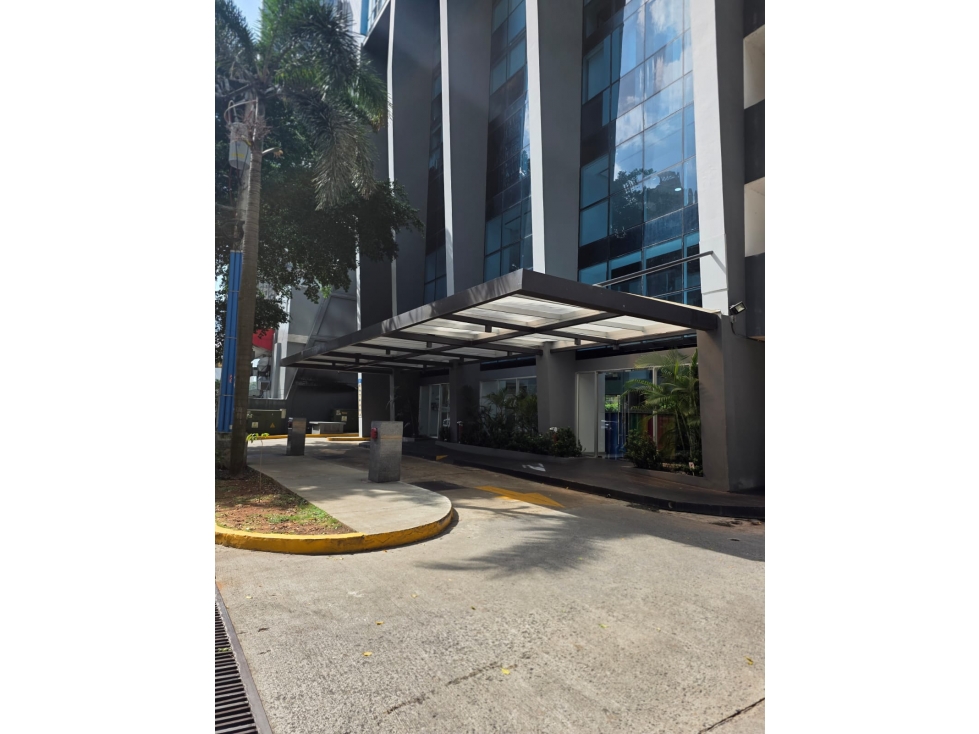 Alquiler de Oficina de 60 m2 en PH Colores de Bellavista