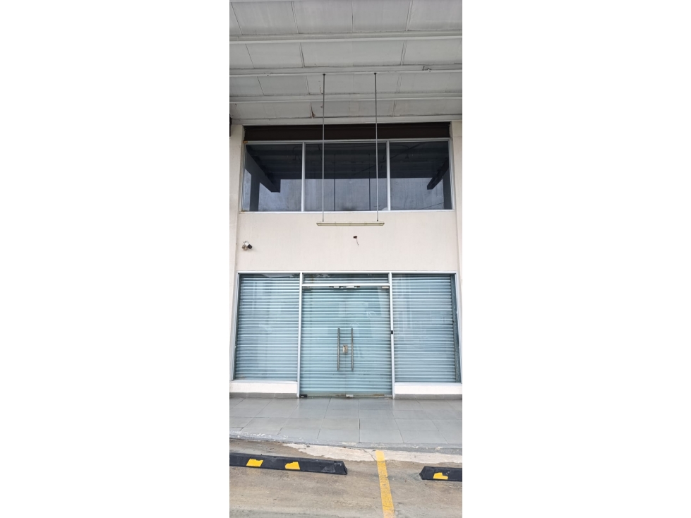 Local Comercial de 128.34 m2 en Venta - PH Plaza Milla 8 - 1