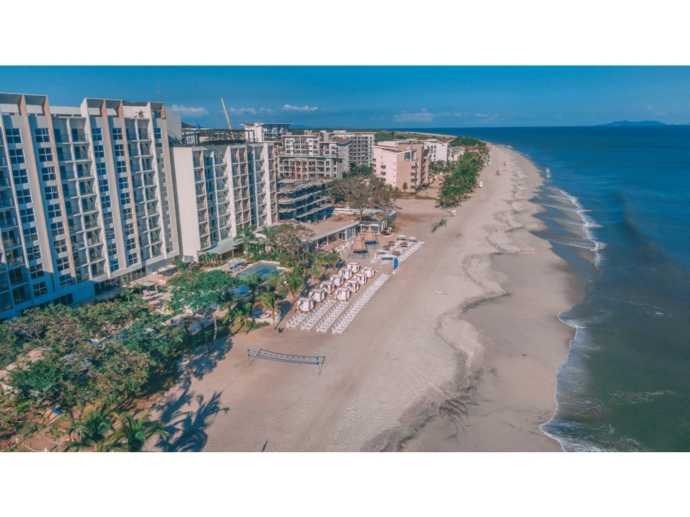 Se Vende: El Dominio Total del Pacífico desde Su Terraza en Beachwalk