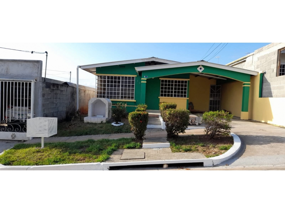 Se vende casa en Urbanización Altamira - 1