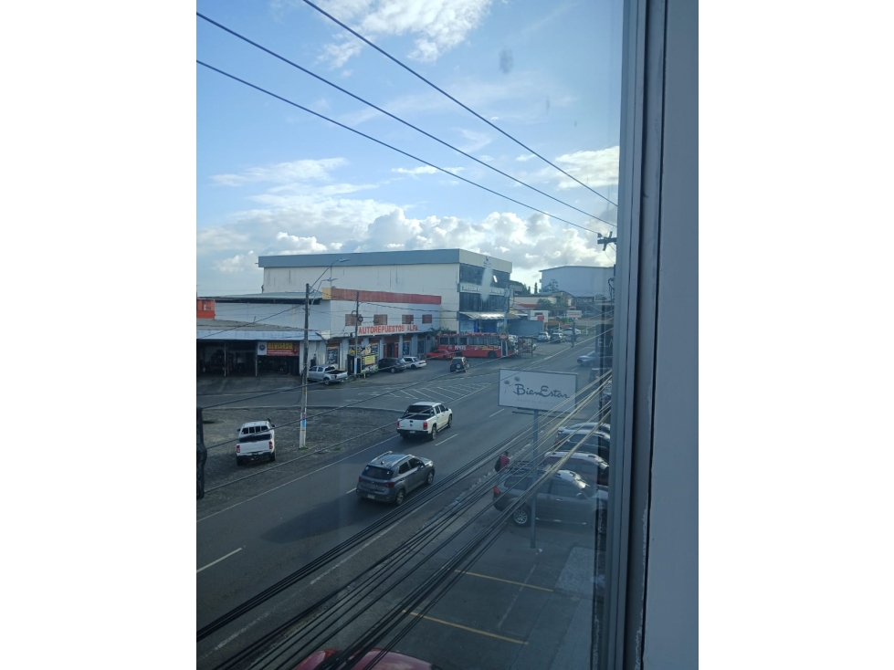 Locales Comerciales en Alquiler en Edificio Banco Delta, Chorrera - 1