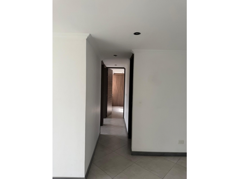 APARTAMENTO EN VENTA MADERA BELLO(P)