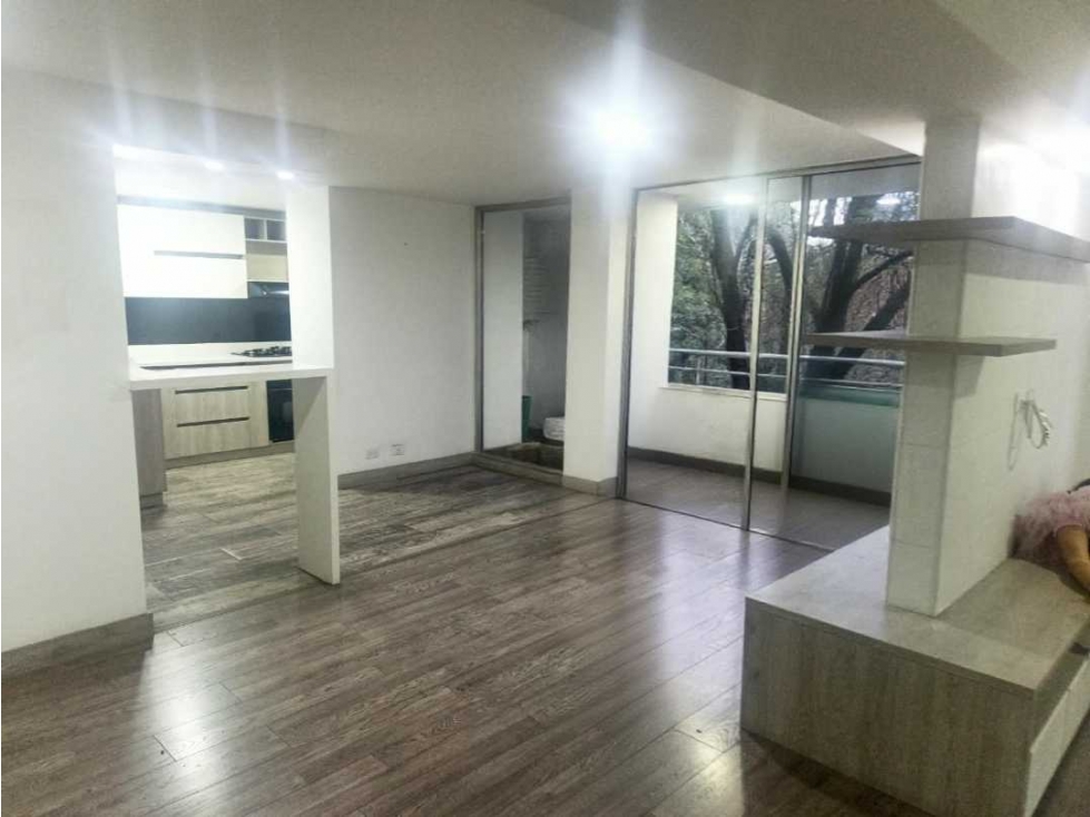 APARTAMENTO EN VENTA LOS COLORES (N)
