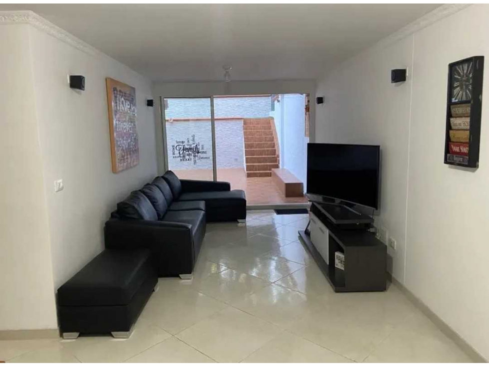 CASA EN VENTA LOMA DE LOS BERNAL (N)