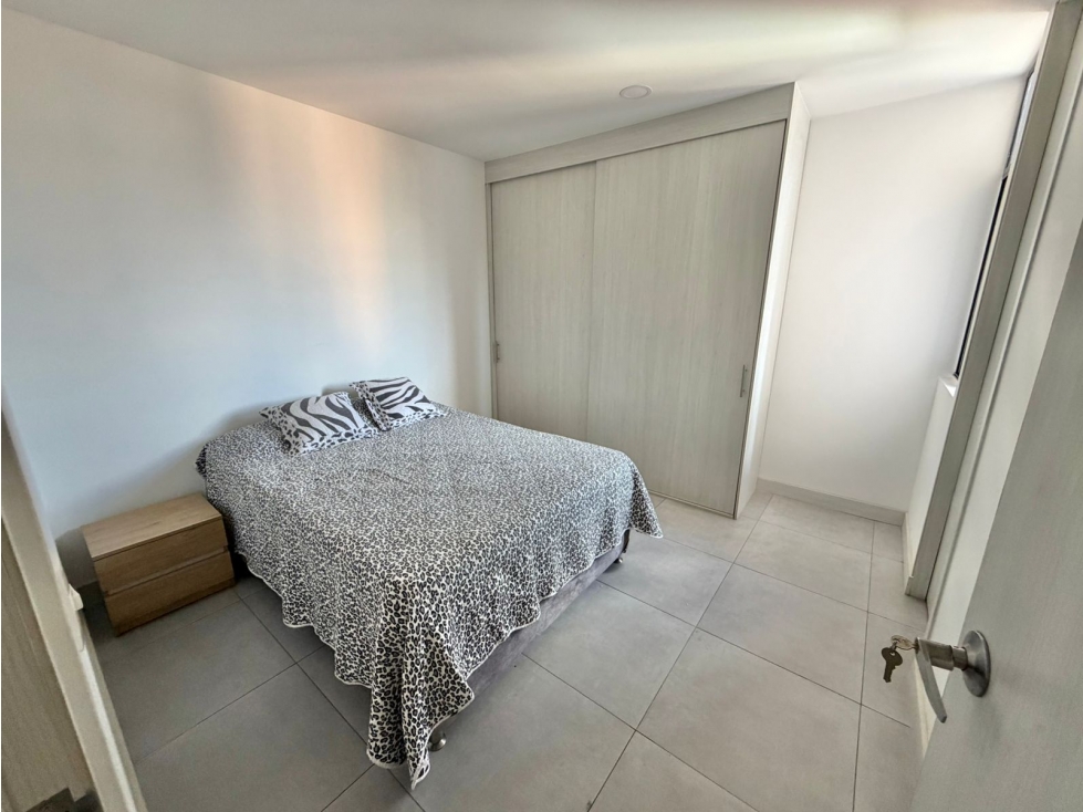 APARTAMENTO EN VENTA LAURELES (L)