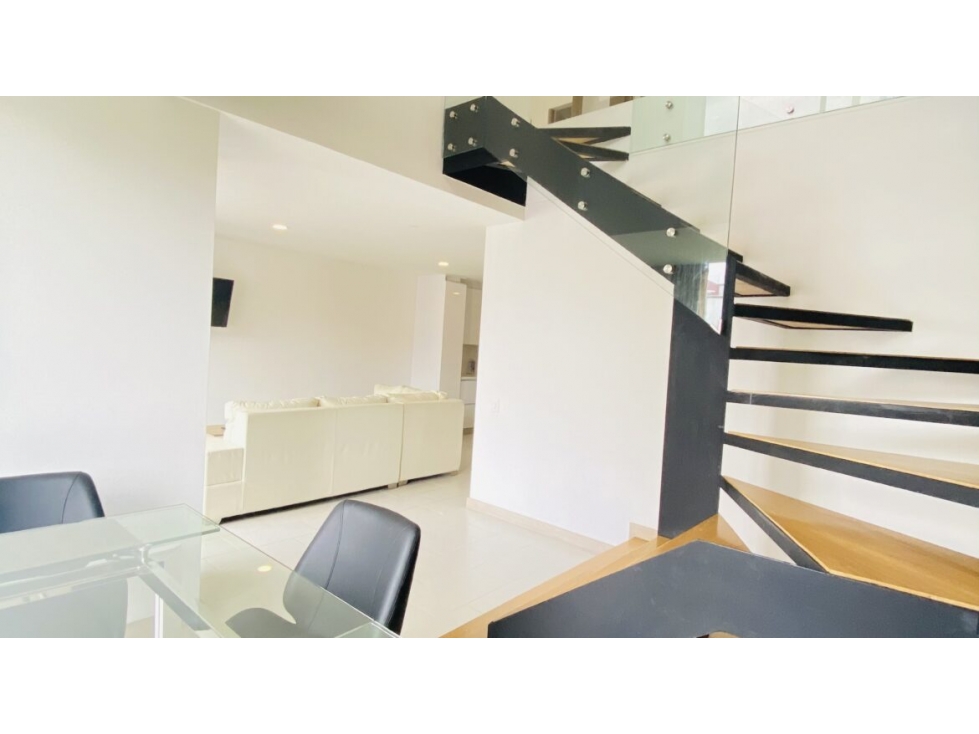 PLU-4532 APARTAMENTO AMOBLADO DUPLEX LAURELES — foto 6