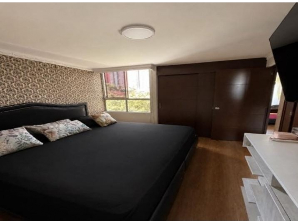 VENTA DE APARTAMENTO EN LA LOMA DE LOS BERNAL — foto 6