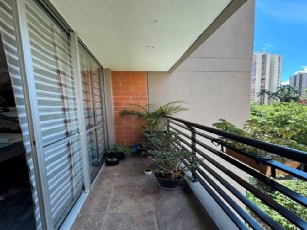 VENTA DE APARTAMENTO EN LA LOMA DE LOS BERNAL — foto 5