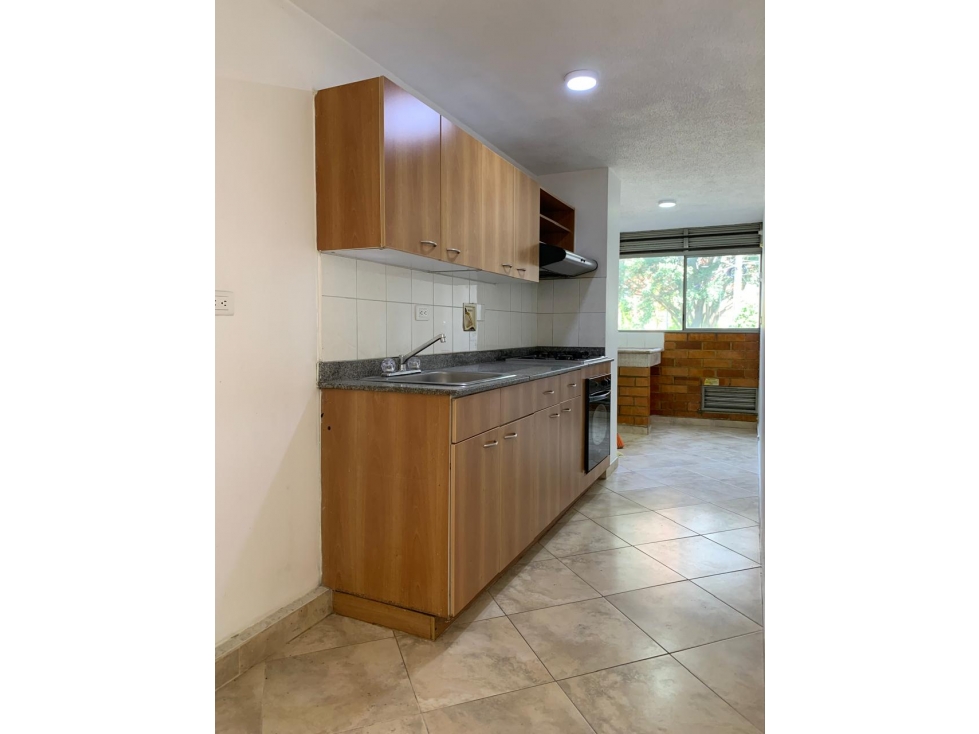 VENTA DE APARTAMENTO EN LA LOMA DE LOS BERNAL