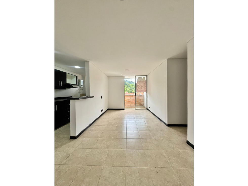 VENTA DE APARTAMENTO EN LA LOMA DE LOS BERNAL — foto 6