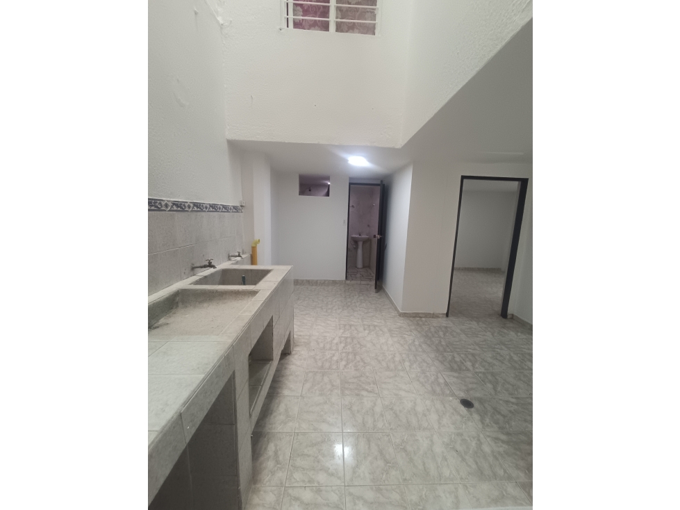 VENDO CASA 3 PISOS INDEPENDIENTES EN GUAYACANES CALI (L.R) CW:10463168 — foto 4