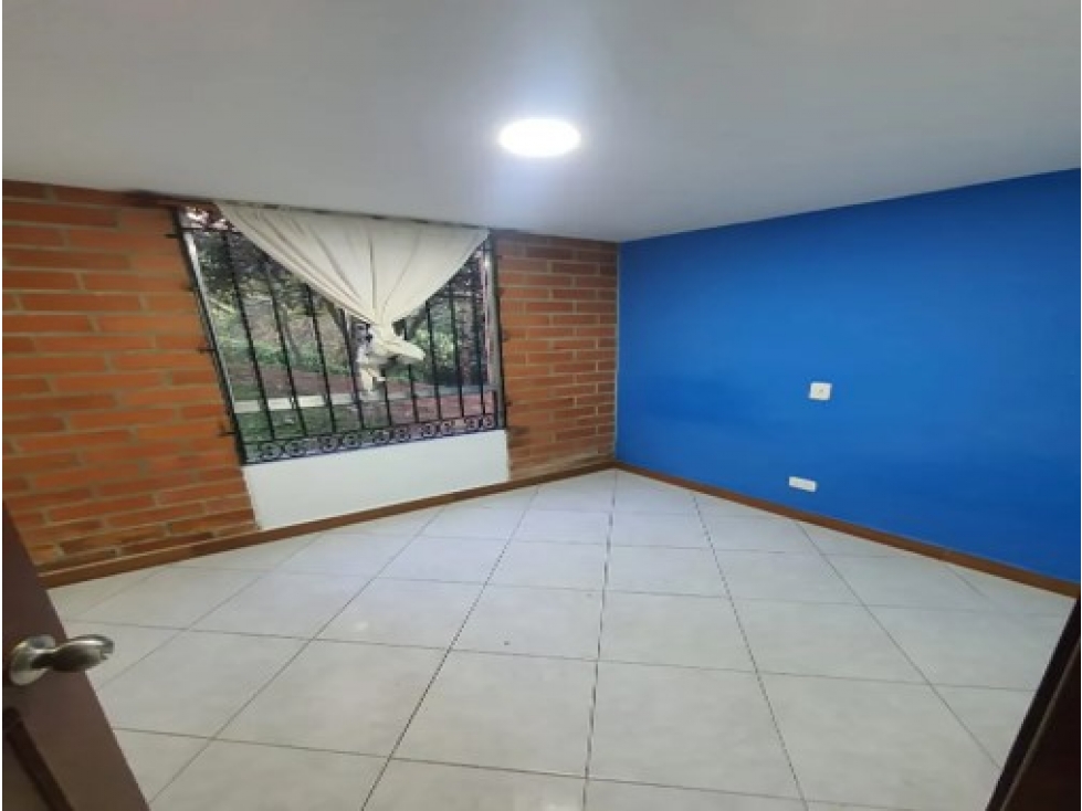 Apartamento En Venta Loma Del Indio Medellín — foto 5