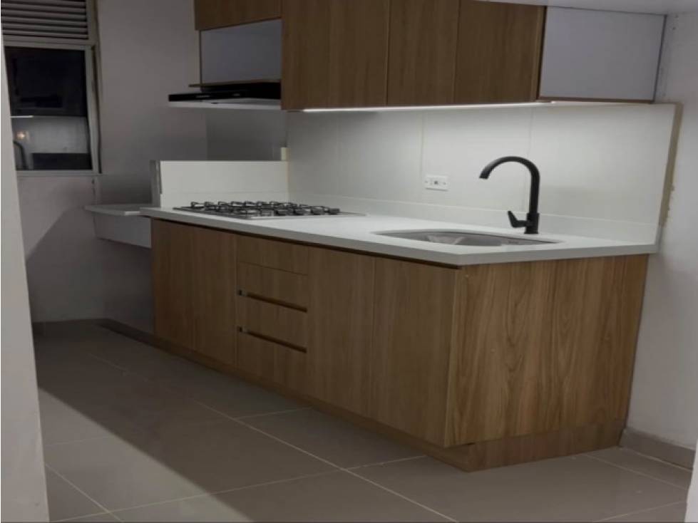 Apartamento En Venta Valadares Bello — foto 3