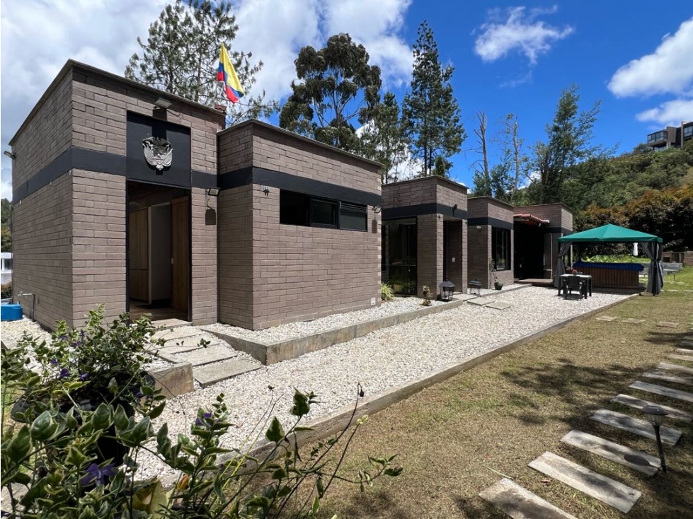 Venta hermosa casa Envigado loma Escobero