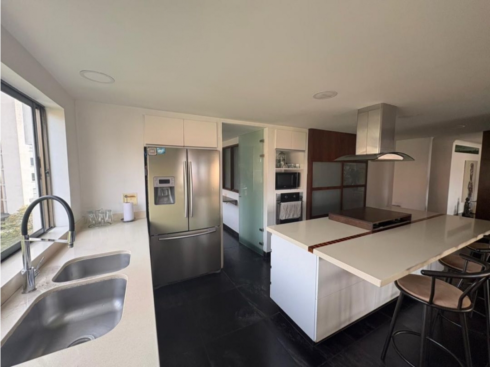 Venta apartamento El poblado sector El campestre — foto 2