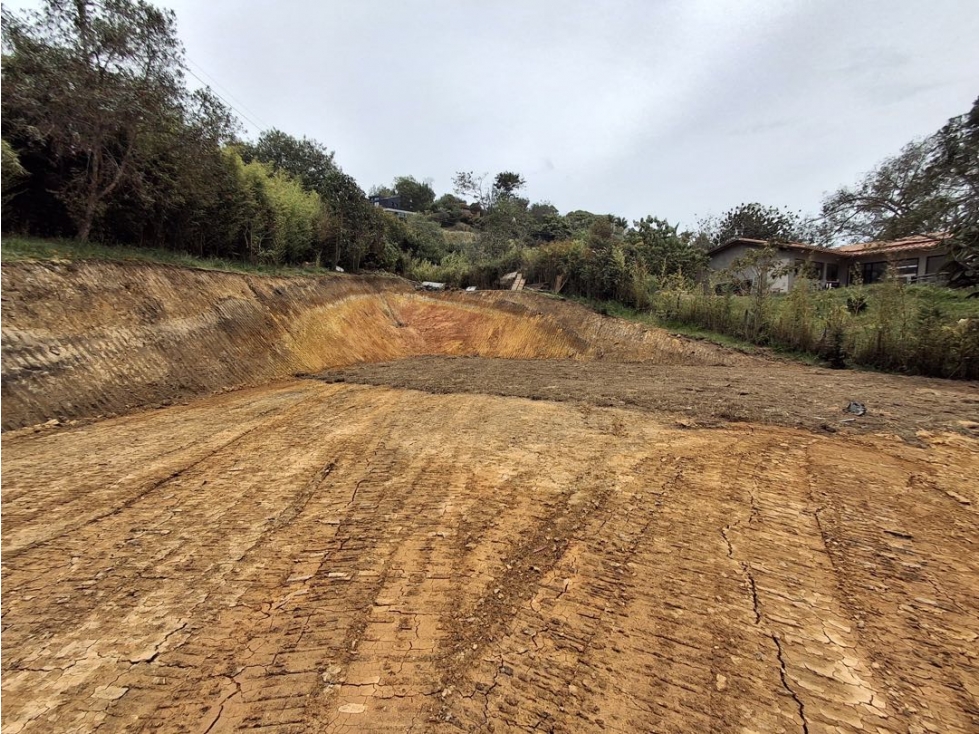 Venta lote Alto de Palmas - 2