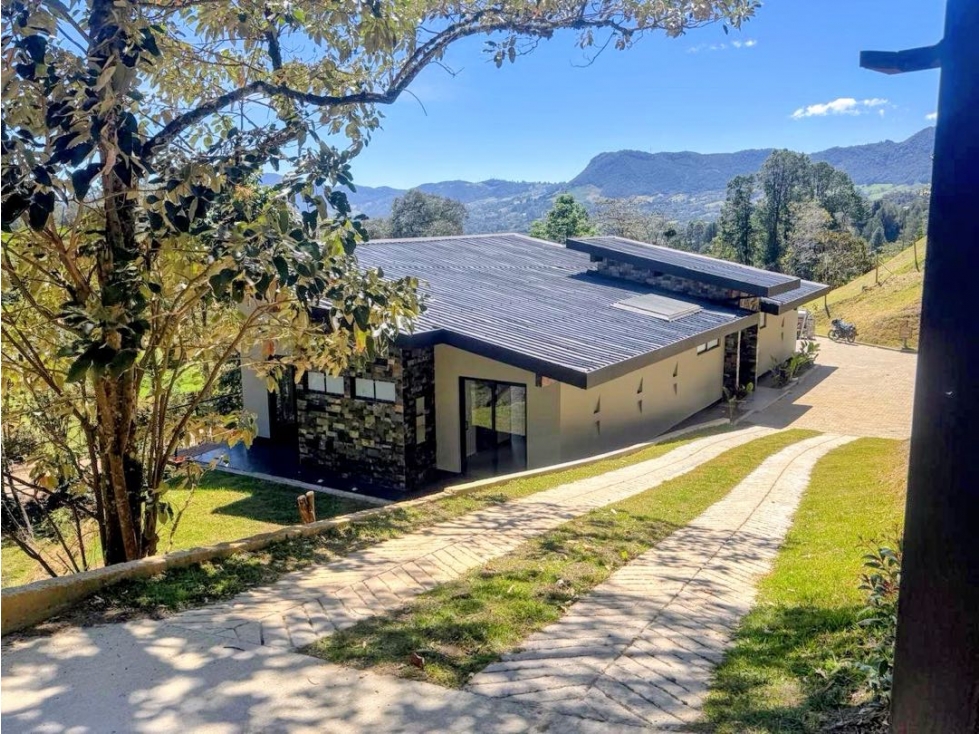 Venta de casa campestre en La Ceja — foto 2