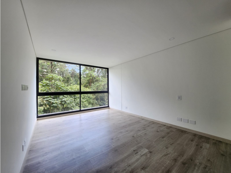 APARTAMENTO VENTA / ALTOS POBLADO / SECTOR MARIANITO — foto 2
