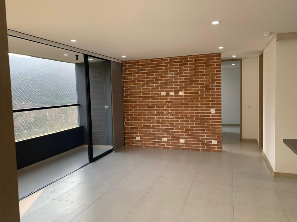 APARTAMENTO EN VENTA / LOMA DE LAS BRUJAS — foto 5