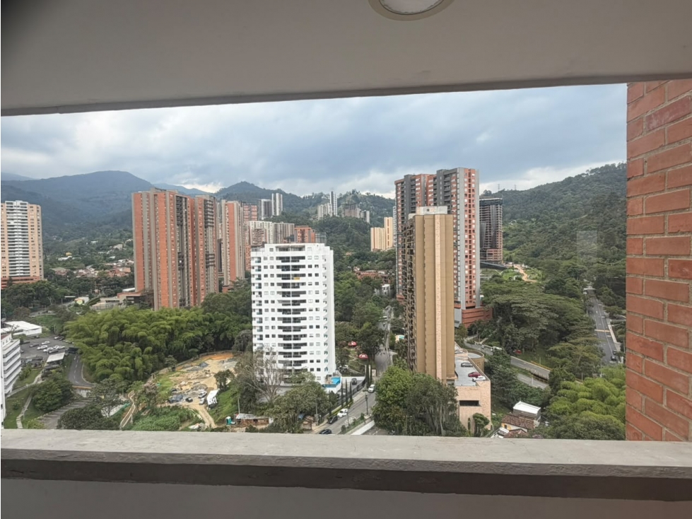 Apartamento En Venta En Tres Esquinas Sabaneta