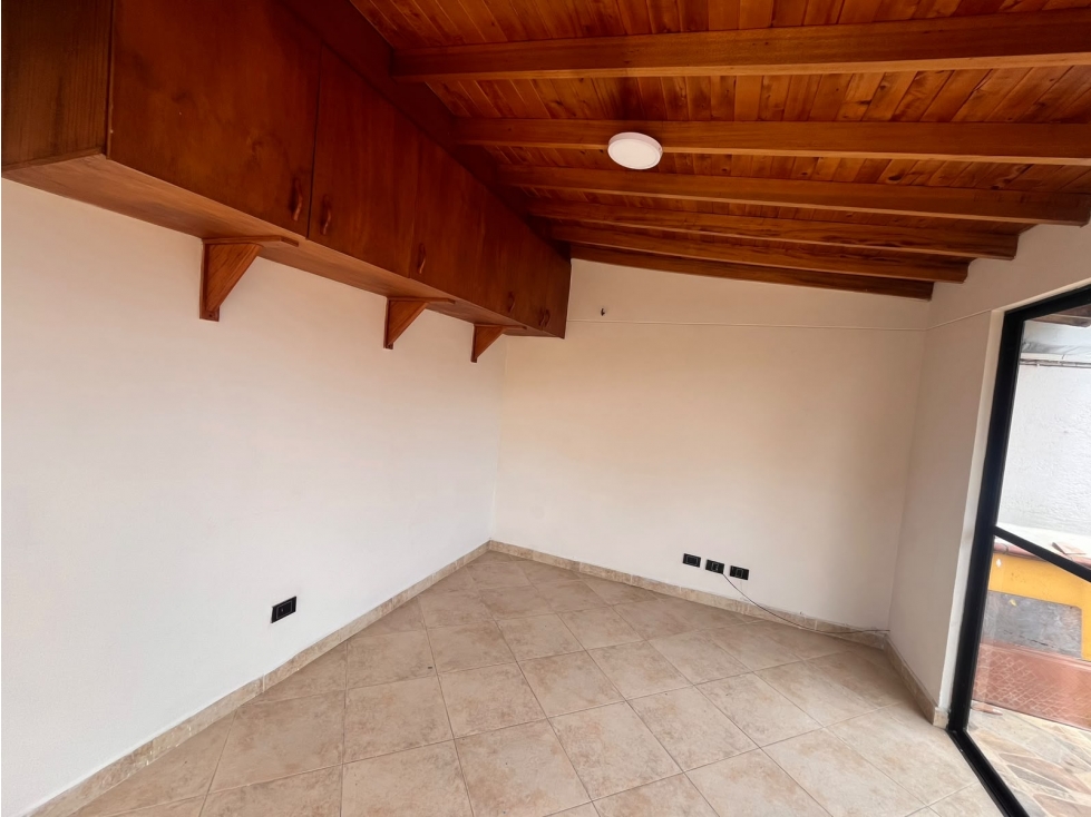 Casa En Arriendo Santa Lucía Medellín — foto 2