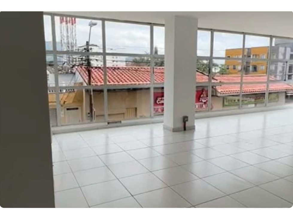 VENTA LOCAL EN LA ESTRELLA CERCA AL PARQUE - 4