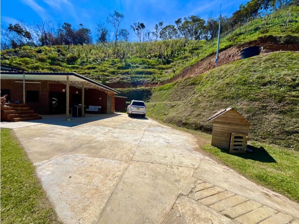 VENTA FINCA EN GRANADA EN LIMITE CON GUATAPÉ - 5