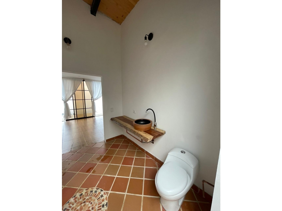 VENTA CASA CAMPESTRE VÍA ENVIGADO VEREDA LA MIEL CALDAS - 6