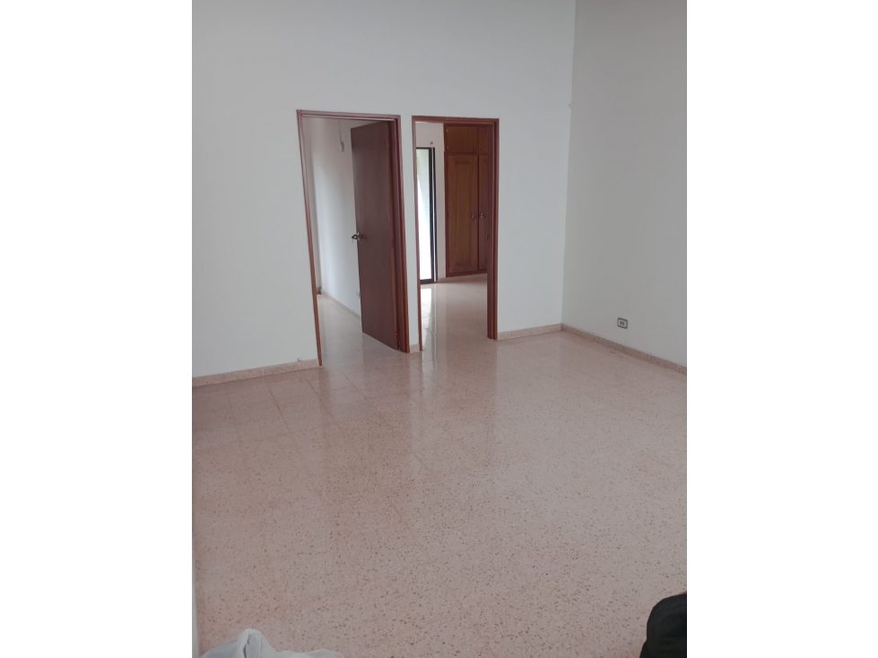 Se vende apartamento de 98 m2 en Laureles