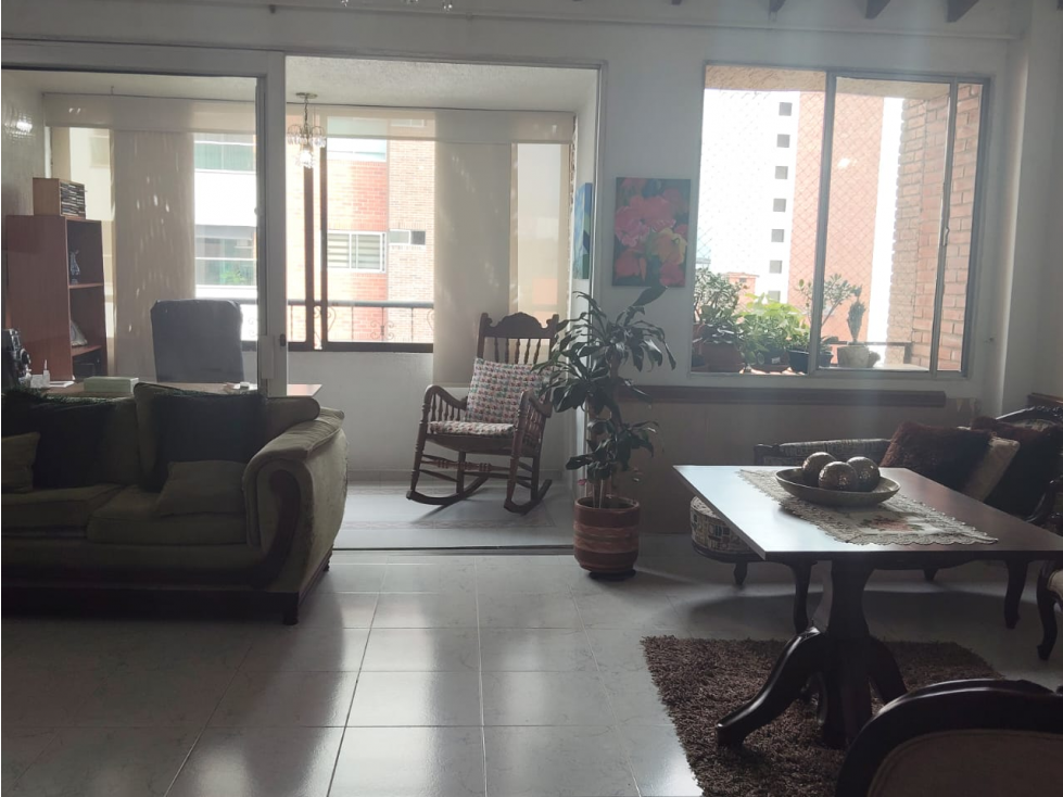 Se vende apartamento de 165 m2 en Laureles — foto 2