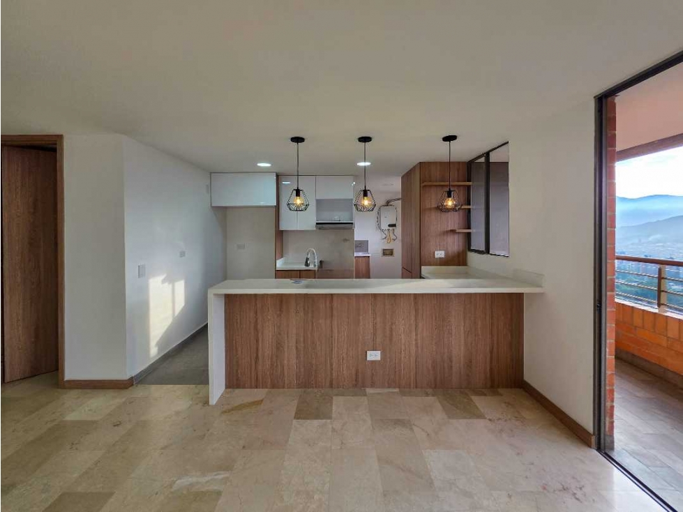 APARTAMENTO CON VISTA EN EL SECTOR EL TESORO EL POBLADO — foto 2