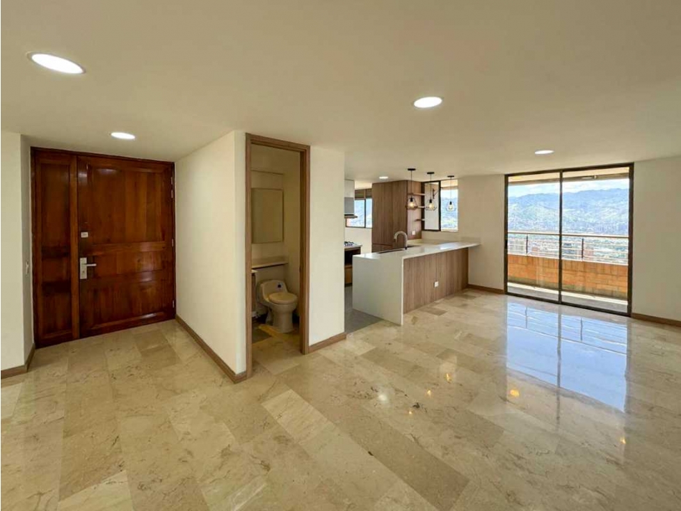APARTAMENTO CON VISTA EN EL SECTOR EL TESORO EL POBLADO — foto 6