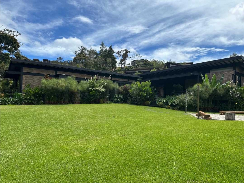 CASA CAMPESTRE UN NIVEL EN EL RETIRO - 1